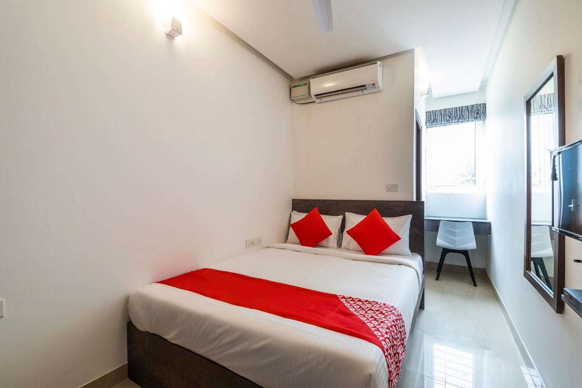Super Townhouse Hebbal Hotell Bangalore Eksteriør bilde