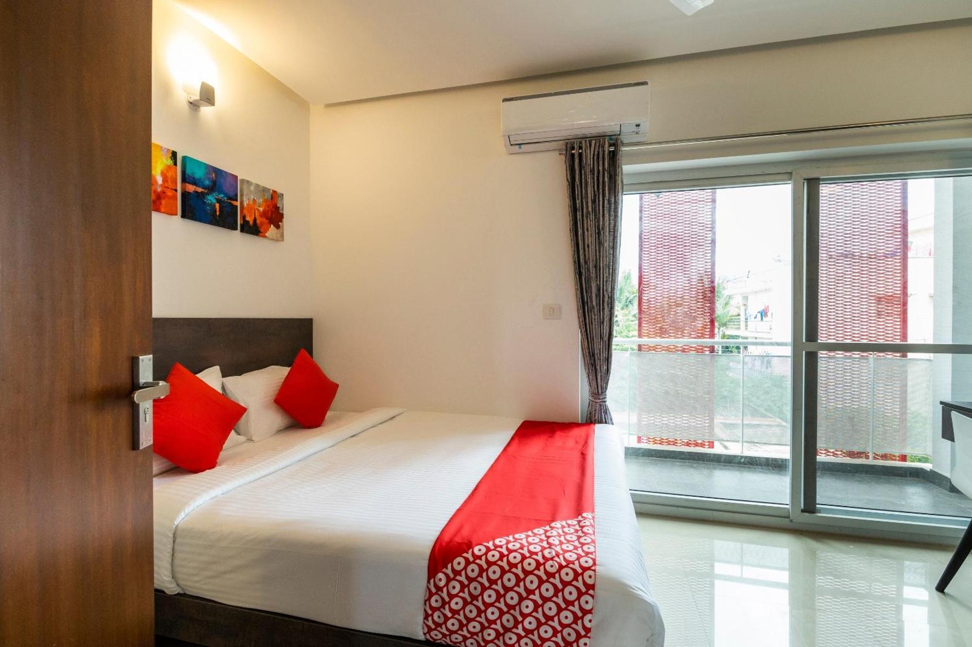 Super Townhouse Hebbal Hotell Bangalore Eksteriør bilde