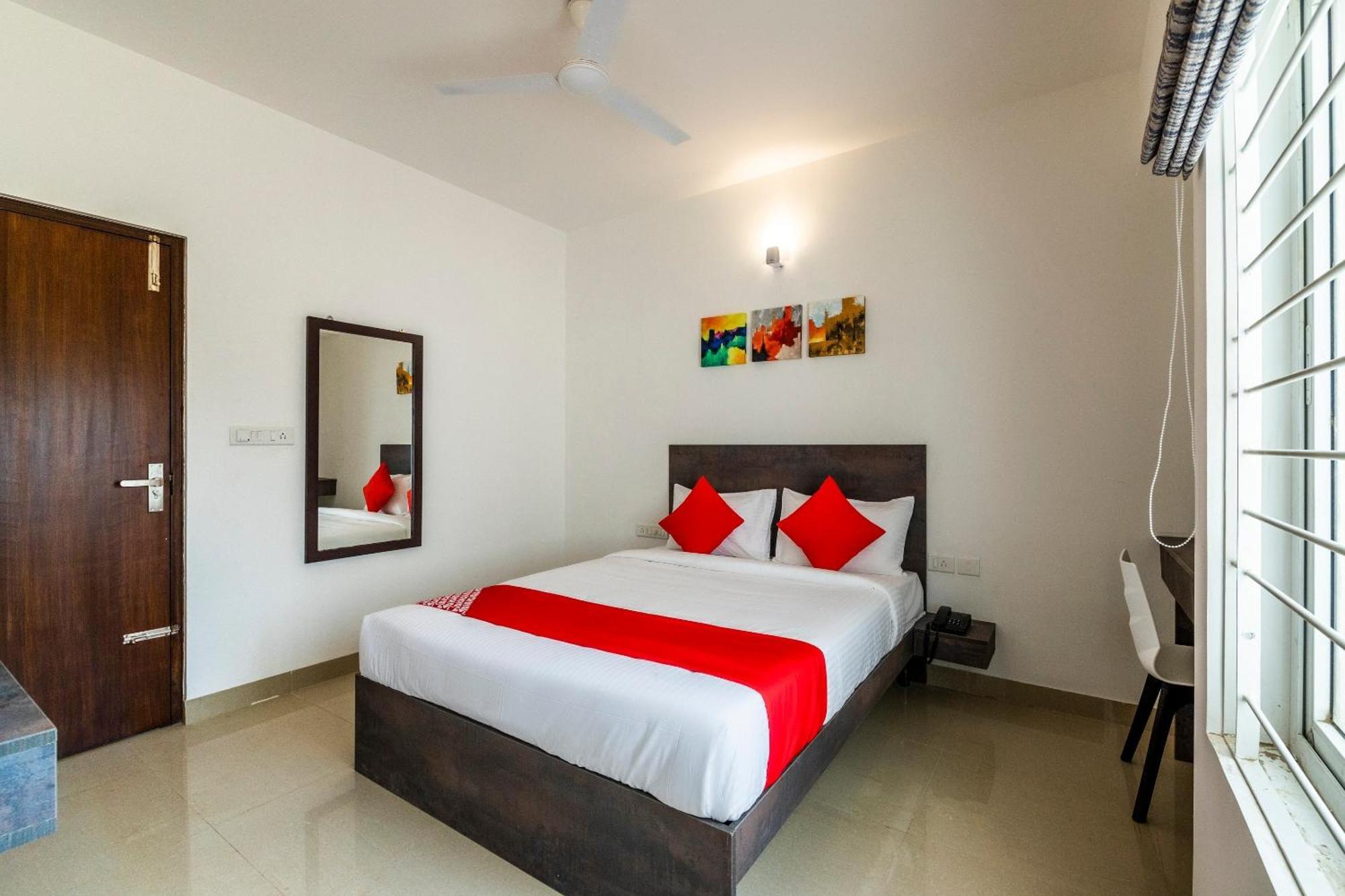 Super Townhouse Hebbal Hotell Bangalore Eksteriør bilde