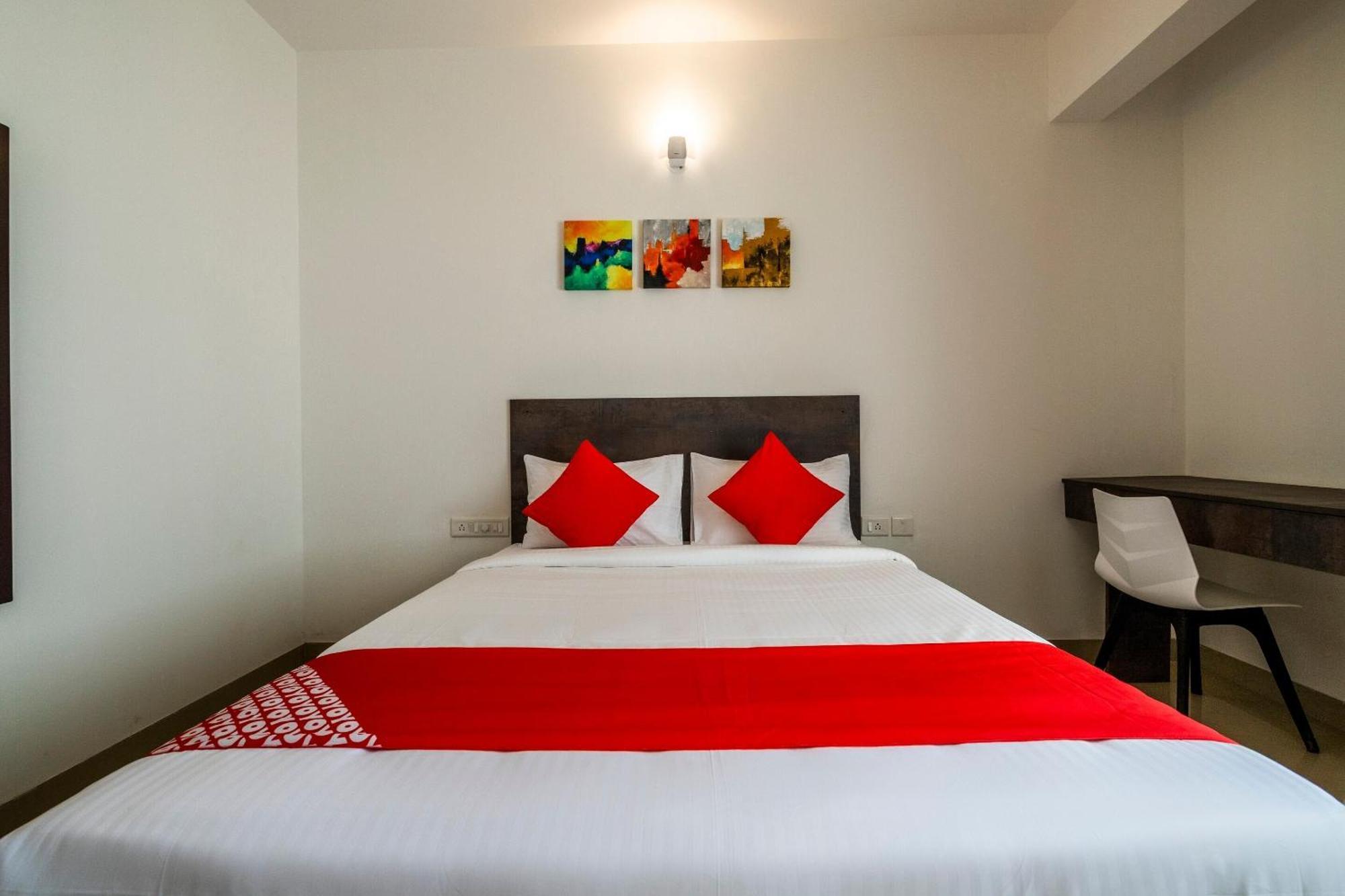 Super Townhouse Hebbal Hotell Bangalore Eksteriør bilde